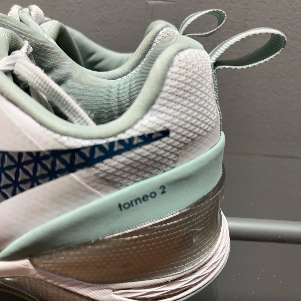 Diadora Women's White and Green Athletic Shoes - Picture 2 of 11